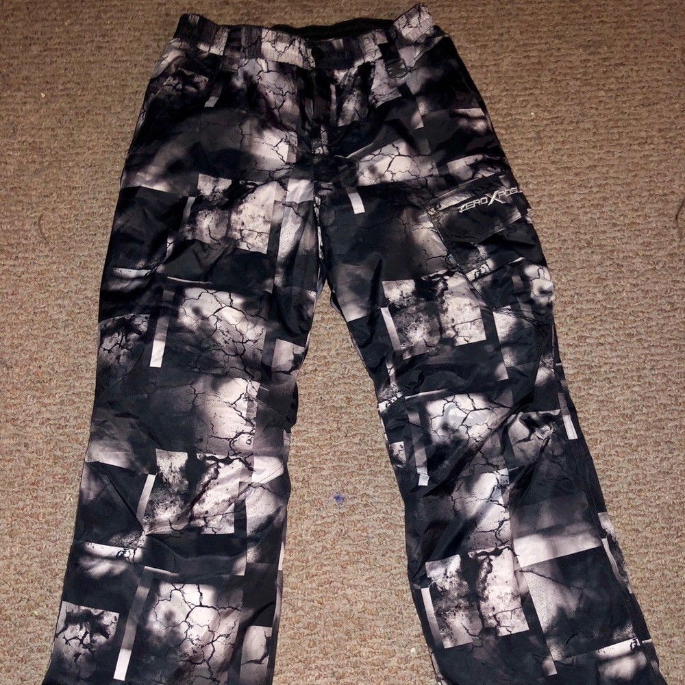 Boys Size Large snow pants & winter coat